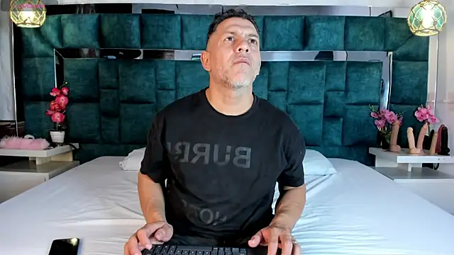 ViceSweet online show from March 28, 5:29 am