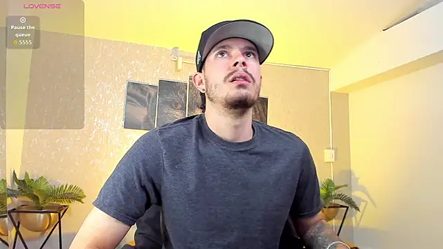 Nils saintt online show from February 7, 3:32 am