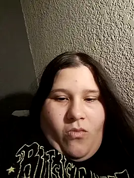 Snapshot of TUWACHA7777 chatting on February 11, 3:44 am TUWACHA7777 online show from February 11, 3:44 am