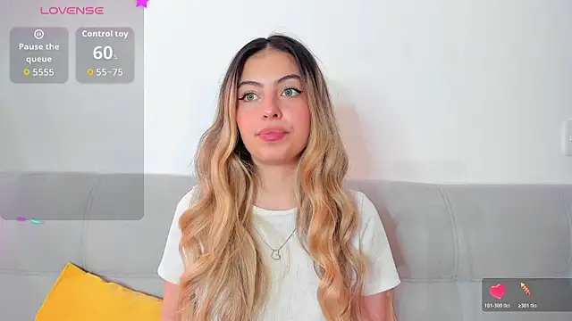 Snapshot of Fernanda_aaaa chatting on February 5, 5:28 pm Fernanda aaaa online show from February 5, 5:28 pm