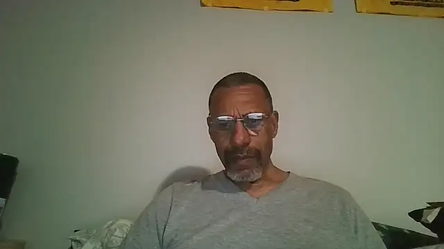 Snapshot of swimmer2496 chatting on March 16, 1:44 am swimmer2496 online show from March 16, 1:44 am