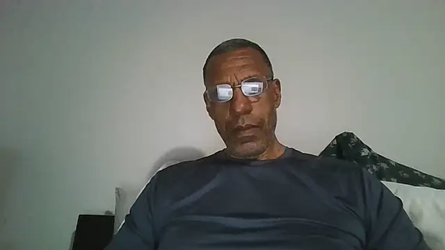 swimmer2496 online show from May 22, 1:57 am