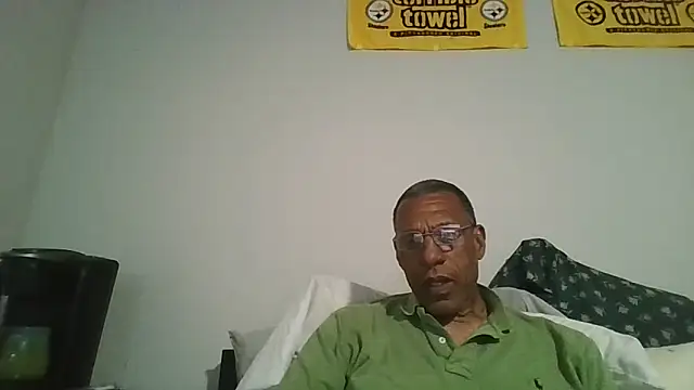 swimmer2496 online show from May 26, 12:06 am