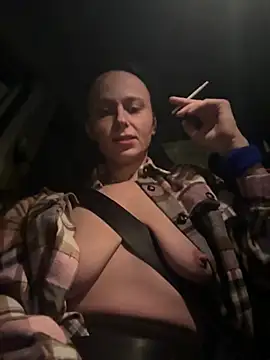 Snapshot of Alis_Roxy chatting on February 12, 9:43 pm Alis Roxy online show from February 12, 9:43 pm