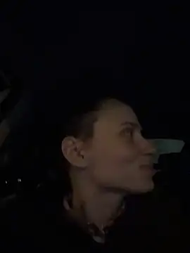 Snapshot of Alis_Roxy chatting on February 15, 10:39 pm Alis Roxy online show from February 15, 10:39 pm