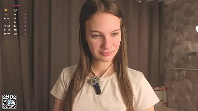 ShaeHeeter online show from February 19, 4:08 am