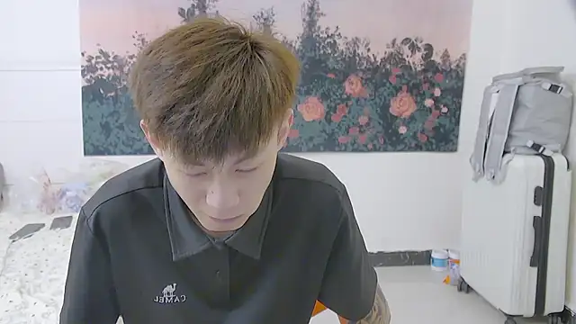 Snapshot of paofu-001 chatting on July 6, 12:35 pm paofu-001 online show from July 6, 12:35 pm