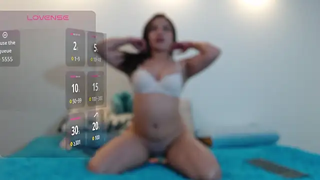 RaivenMoon  online show from February 15, 5:04 am