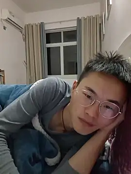 Snapshot of Aint686 chatting on February 16, 6:26 pm Aint686 online show from February 16, 6:26 pm