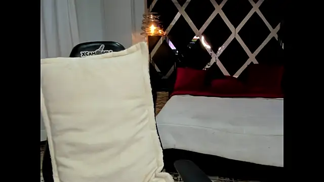 Lucia 24x online show from March 27, 1:33 pm