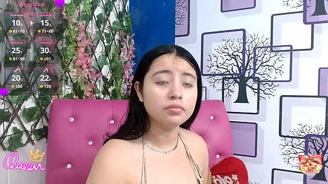 angelhotlatina18 online show from February 11, 11:48 am