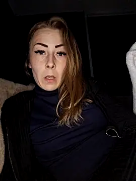 dewimp1 online show from April 18, 7:51 pm