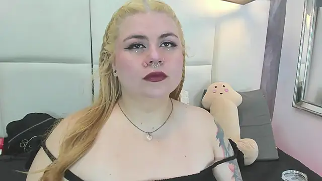 Snapshot of Martina_armos chatting on February 13, 1:40 pm Martina armos online show from February 13, 1:40 pm