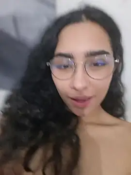 scarlett25   online show from April 5, 3:36 am