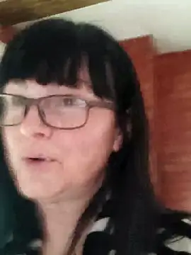 AliceSwan57 online show from April 13, 4:07 am