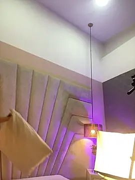 JuliaaVega online show from March 7, 12:02 pm