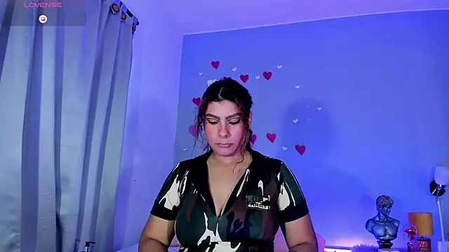 Snapshot of ConnyLoret chatting on February 17, 7:31 pm ConnyLoret online show from February 17, 7:31 pm