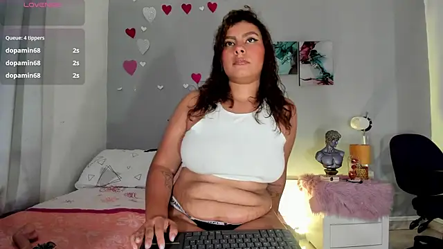 Snapshot of ConnyLoret chatting on February 26, 3:27 am ConnyLoret online show from February 26, 3:27 am