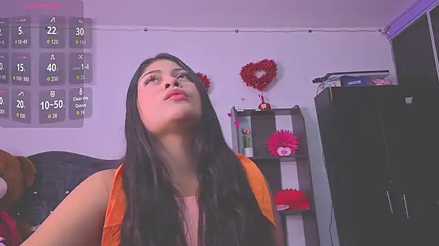 Snapshot of BadKittyy chatting on February 18, 6:20 am BadKittyy online show from February 18, 6:20 am