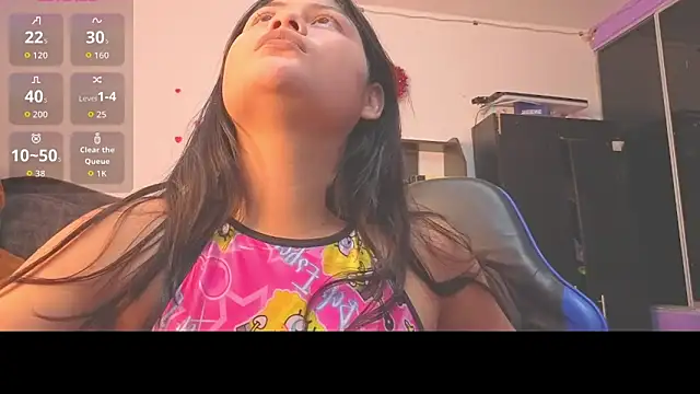 Snapshot of BadKittyy chatting on February 21, 9:21 am BadKittyy online show from February 21, 9:21 am