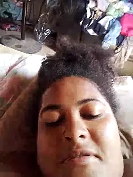 Snapshot of vaniyna chatting on February 19, 2:57 pm vaniyna online show from February 19, 2:57 pm