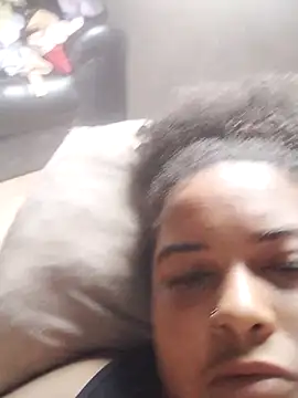 Snapshot of vaniyna chatting on February 24, 11:30 am vaniyna online show from February 24, 11:30 am