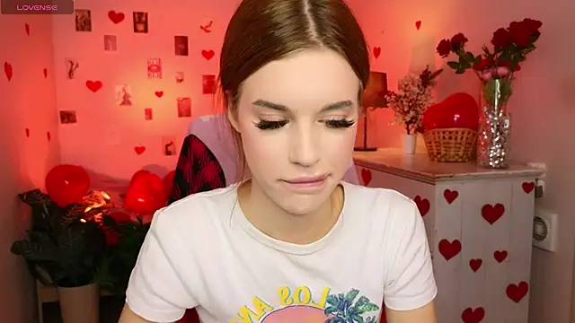 Snapshot of Anna_Lumina chatting on February 17, 8:59 pm Anna Lumina online show from February 17, 8:59 pm