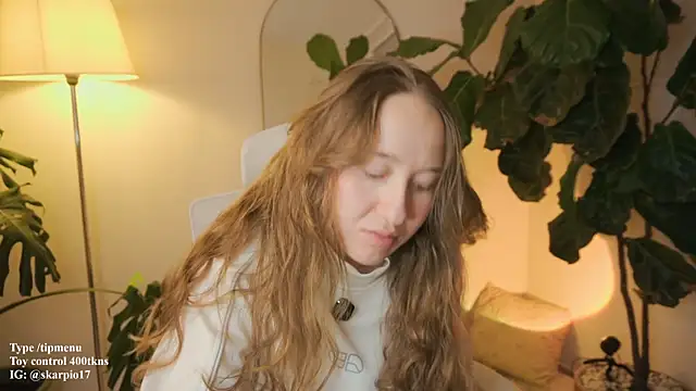 Snapshot of Scarlett_NoirMuse chatting on February 22, 12:34 am Scarlett NoirMuse online show from February 22, 12:34 am