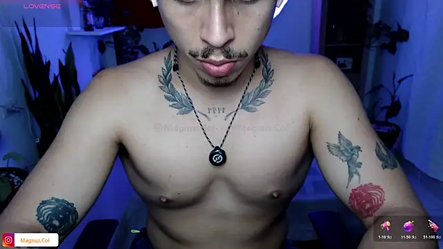 Snapshot of Magnuz_Col chatting on February 10, 2:26 am Magnuz Col online show from February 10, 2:26 am