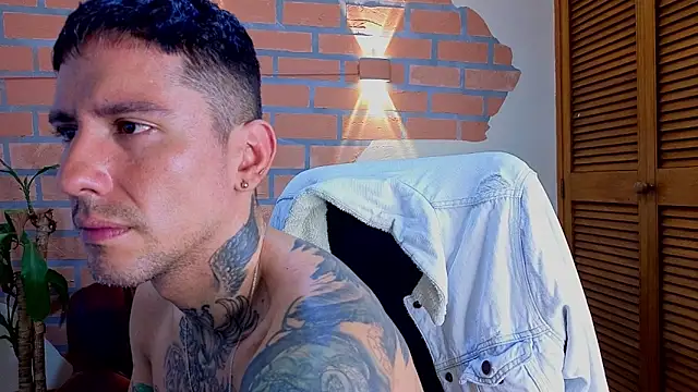 mister eithan online show from March 14, 2:06 am