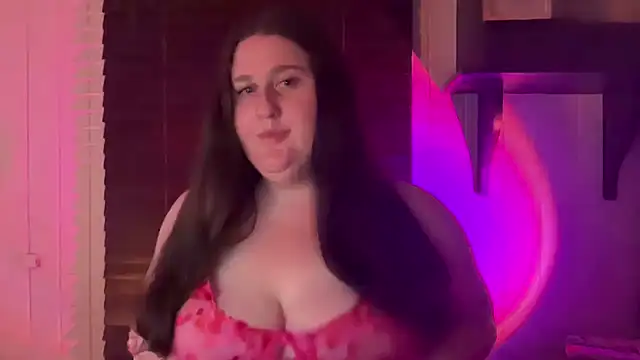 xopeachybaby online show from April 11, 9:02 am