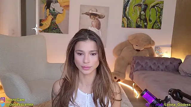 Lenna Godess online show from February 7, 6:45 am