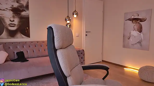 Snapshot of Lenna_Godess chatting on February 11, 6:18 am Lenna Godess online show from February 11, 6:18 am