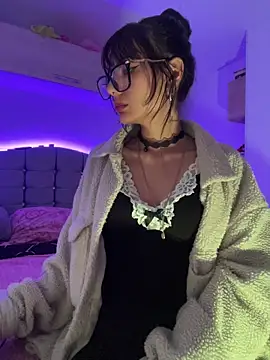 Snapshot of _Lucycherry chatting on May 3, 6:52 am Lucycherry online show from May 3, 6:52 am