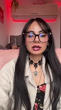 Snapshot of _Lucycherry chatting on June 15, 10:12 pm Lucycherry online show from June 15, 10:12 pm