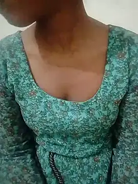 Snapshot of Ayesha_Khan1 chatting on February 27, 4:56 am Ayesha Khan1 online show from February 27, 4:56 am