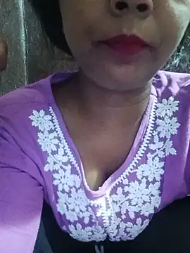 Snapshot of Ayesha_Khan1 chatting on June 18, 11:42 pm Ayesha Khan1 online show from June 18, 11:42 pm