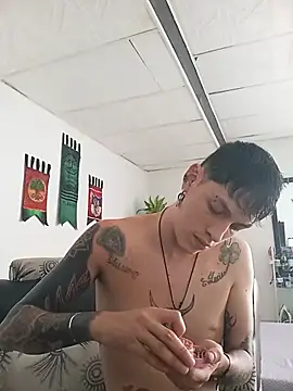 blackninja66 online show from May 26, 2:46 pm