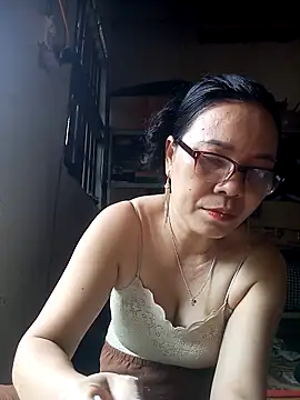 Nuna 689 online show from April 18, 3:54 am