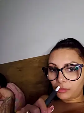 HiddendesireXO01 online show from February 17, 8:26 pm