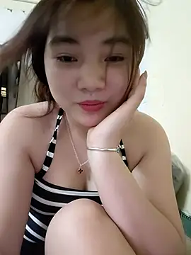 Snapshot of Pinks_cool chatting on July 3, 4:30 am Pinks cool online show from July 3, 4:30 am