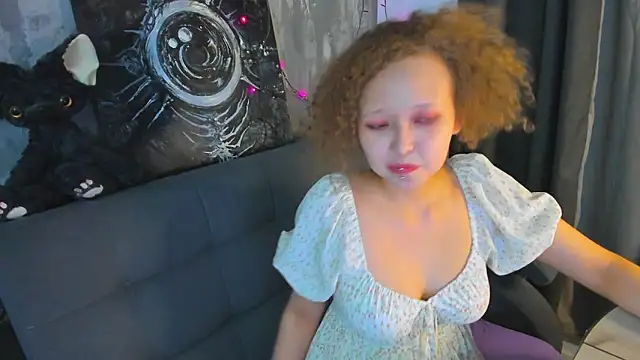 Snapshot of Senya_Sol chatting on June 4, 10:16 pm Senya Sol online show from June 4, 10:16 pm