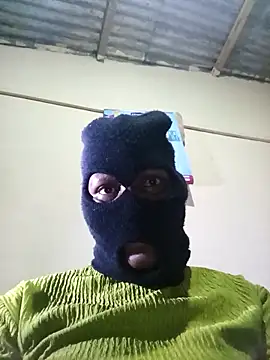 Snapshot of Blueberry23cupcake chatting on February 15, 1:46 am Blueberry23cupcake online show from February 15, 1:46 am