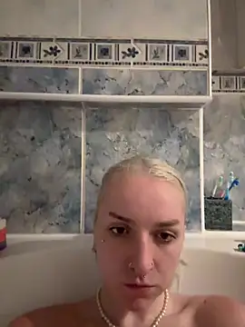 bambibabyy online show from June 14, 8:55 pm