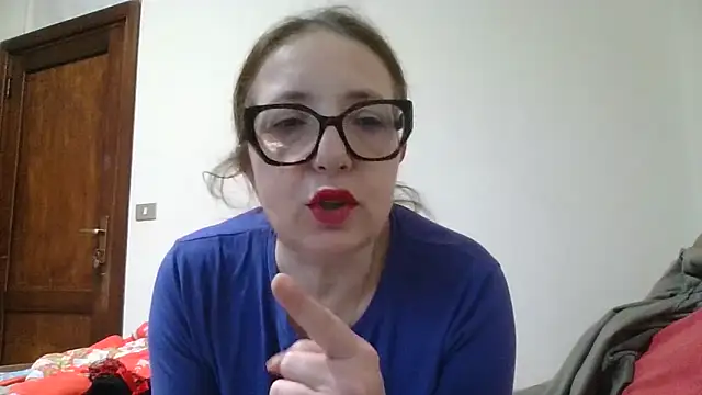 Snapshot of Miasexmilf chatting on February 25, 7:18 am Miasexmilf online show from February 25, 7:18 am