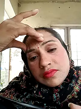 Snapshot of Cute-karisma1234 chatting on February 2, 1:59 am Cute-karisma1234 online show from February 2, 1:59 am