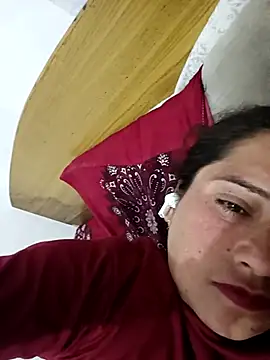 Snapshot of Cute-karisma1234 chatting on March 1, 3:14 pm Cute-karisma1234 online show from March 1, 3:14 pm