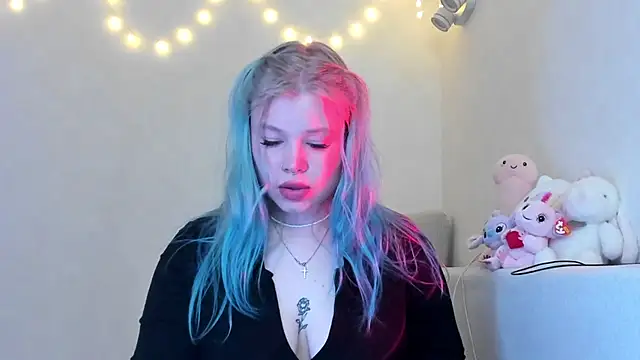 Lulu Di online show from May 17, 10:39 pm