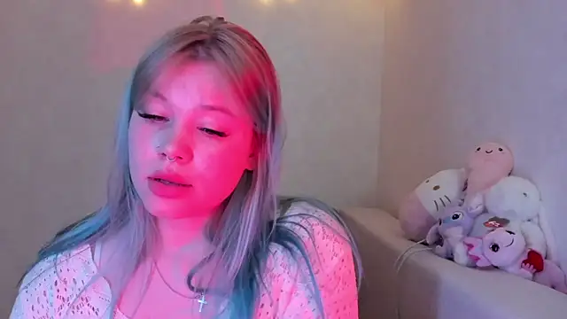 Lulu Di online show from June 7, 8:12 pm