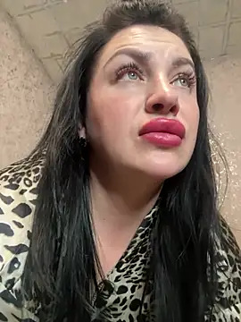 Snapshot of Lubovnikii chatting on April 9, 4:45 pm Lubovnikii online show from April 9, 4:45 pm